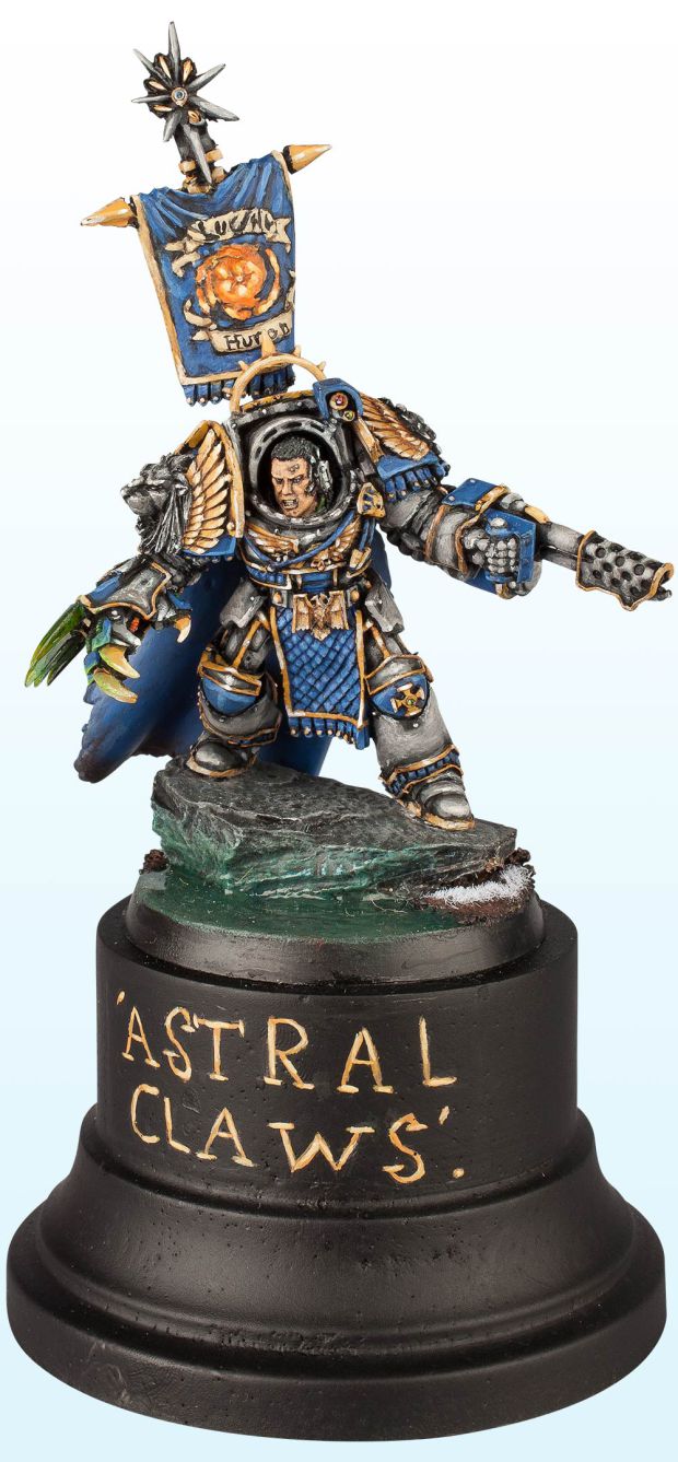 Knight Huron Chapter Master of the Astral Claws by Tim Pearce